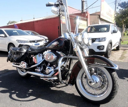 Harley-Davidson HERITAGE SOFTAIL CLASSIC FLSTC 2011 Vermelho — foto 1 de 3
