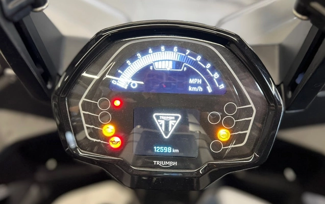 imagem-https://www.socarrao.com.br/sc-vehicle-images-prod/3045305/1785870805378-411681bd73d8452eb1c5917ebc551a5c_1785870679341.jpg