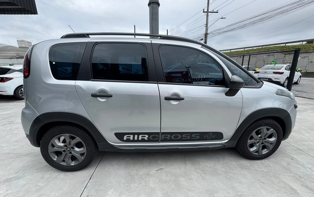 imagem-https://www.socarrao.com.br/sc-vehicle-images-prod/3045389/1785871056655-003_5a50a5996daf056ac438879587193381.jpeg