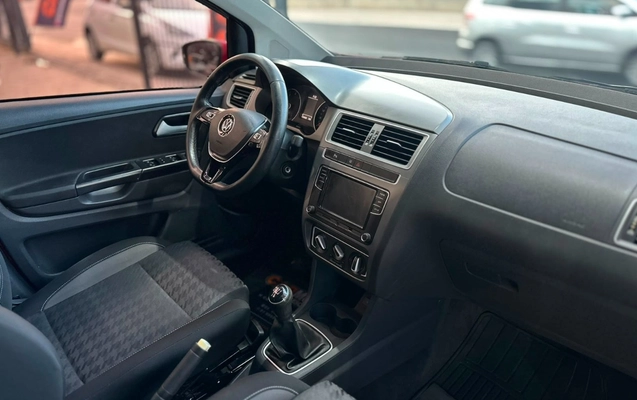imagem-https://www.socarrao.com.br/sc-vehicle-images-prod/3045433/1785871117833-V2hhdHNBcHAgSW1hZ2UgMjAyNi0wOC0wNCBhdCAxNS41OC4xMyAoMSkuanBlZw.jpeg