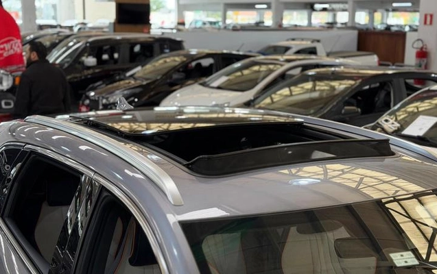 imagem-https://www.socarrao.com.br/sc-vehicle-images-prod/3045486/1789586250902-8347811_13_B_55a217bd92.jpeg