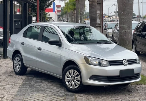 Volkswagen Voyage 2015 Prata — foto 1 de 3