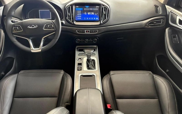 imagem-https://www.socarrao.com.br/sc-vehicle-images-prod/3045509/1790252810215-8348249_12_B_5d474f1ded.jpeg