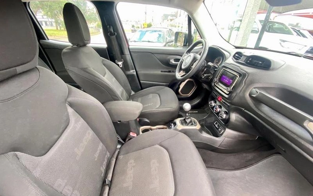 imagem-https://www.socarrao.com.br/sc-vehicle-images-prod/3045581/1787918992065-8235138_17_B_72811c16bc.jpeg
