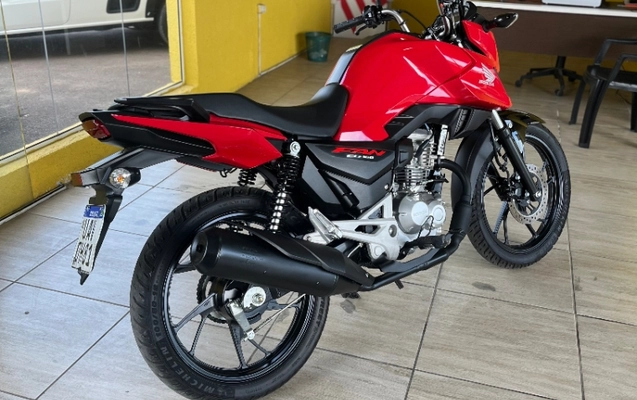 imagem-https://www.socarrao.com.br/sc-vehicle-images-prod/3045607/1787069820402-9rpDk2Nk7sES87ZLEeLWEmIyICshW0fa.jpg