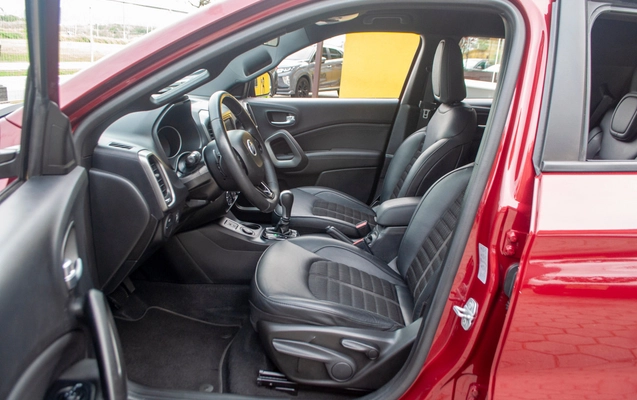 imagem-https://www.socarrao.com.br/sc-vehicle-images-prod/3045656/1785872009776-275cdb0de68e41a3b6cd53ddda9a30ba_1785868995081.jpg