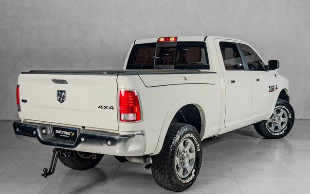 imagem-https://www.socarrao.com.br/sc-vehicle-images-prod/3045677/1787932093273-8348353_0_B_223dca69e4.jpeg