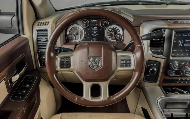 imagem-https://www.socarrao.com.br/sc-vehicle-images-prod/3045677/1787932093277-8348353_11_B_cfe6c666f7.jpeg