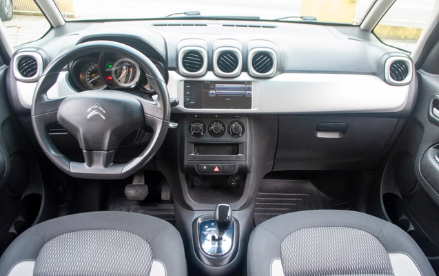 imagem-https://www.socarrao.com.br/sc-vehicle-images-prod/3045685/1788956568561-00e532dfe0584d67be73cbbe1acae1c3_1785868849151.jpg