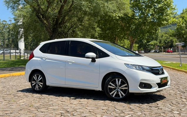 imagem-https://www.socarrao.com.br/sc-vehicle-images-prod/3045777/1785872629909-0f28d253-e7c3-40df-a29a-d6da16e48667.jpg