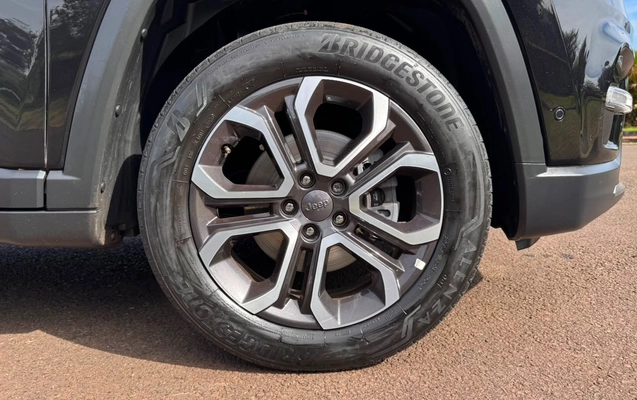 imagem-https://www.socarrao.com.br/sc-vehicle-images-prod/3045791/1785872677703-V2hhdHNBcHAgSW1hZ2UgMjAyNi0wOC0wMyBhdCAxNi4wNS4zNiAoMSkuanBlZw.jpeg