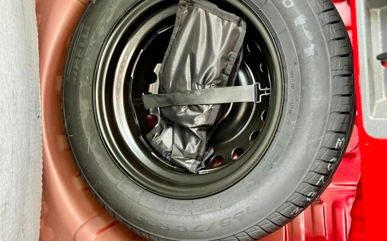 imagem-https://www.socarrao.com.br/sc-vehicle-images-prod/3045846/1785872845588-ZDNkNjk4YTktNmE4My00ZmY3LTk4ODItODJhNTJjMWEyZTcyLmpwZw.jpg