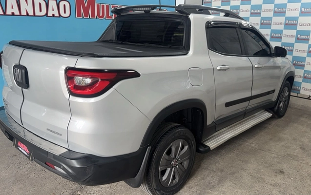 imagem-https://www.socarrao.com.br/sc-vehicle-images-prod/3045868/1785872944734-V2hhdHNBcHAgSW1hZ2UgMjAyNi0wOC0wNCBhdCAwOC41OC41MS5qcGVn.jpeg