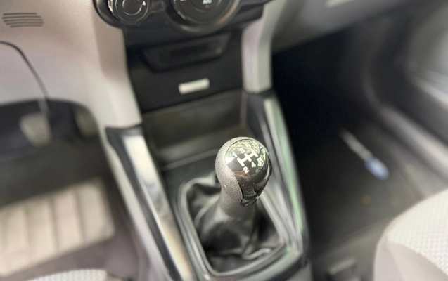 imagem-https://www.socarrao.com.br/sc-vehicle-images-prod/3045914/1785873043652-9dbcac22-2679-4983-8b48-2750ec65d453.jpg