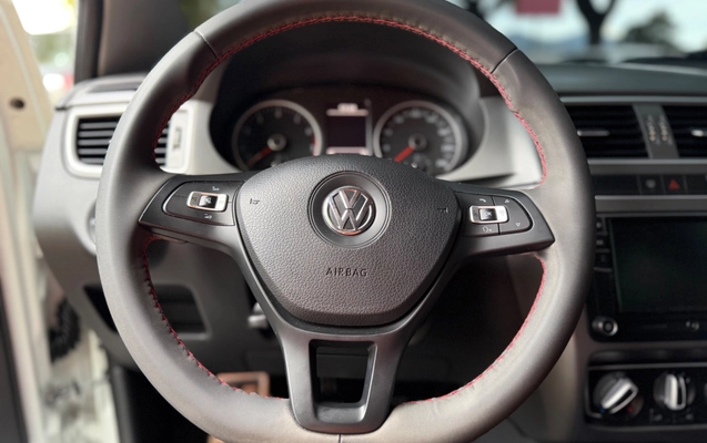 imagem-https://www.socarrao.com.br/sc-vehicle-images-prod/3045943/1785873116392-00281413-c715-41a5-a928-e0c9bdeb1389.jpg