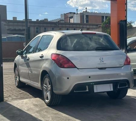 imagem-https://www.socarrao.com.br/sc-vehicle-images-prod/3046031/1789407979556-8148730_8_B_e27a2e89ca.jpeg