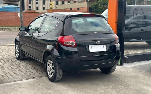 imagem-https://www.socarrao.com.br/sc-vehicle-images-prod/3046062/1787063375105-8141576_12_B_50adaf7ed4.jpeg