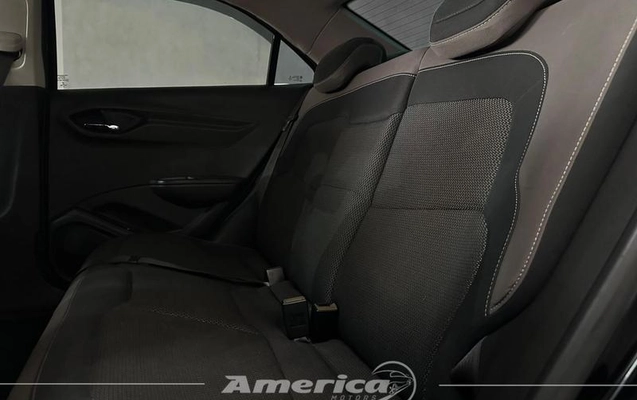 imagem-https://www.socarrao.com.br/sc-vehicle-images-prod/3046069/1789137124837-8339875_2_B_0047f69a69.jpeg