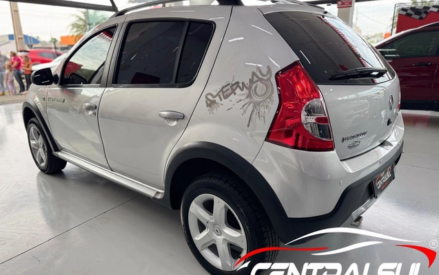 imagem-https://www.socarrao.com.br/sc-vehicle-images-prod/3046112/1788274542385-60e45973b3e2473e92ef6d0e91580337_1785873683742.jpg