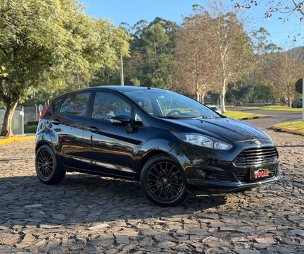 Ford Fiesta 2017 Preto — foto 1 de 3