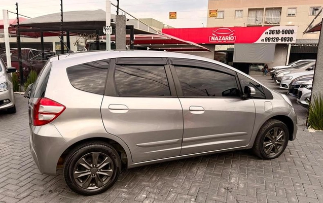 imagem-https://www.socarrao.com.br/sc-vehicle-images-prod/3046213/1786042007998-8348237_8_B_7e3fec1ee0.jpeg