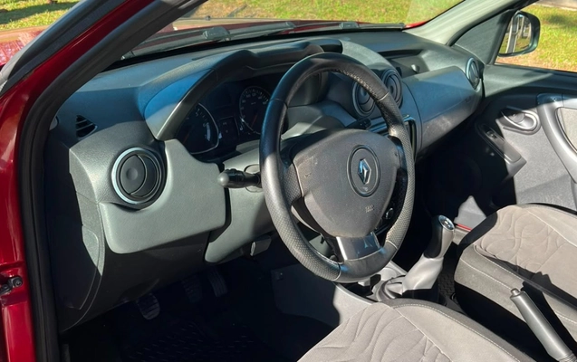 imagem-https://www.socarrao.com.br/sc-vehicle-images-prod/3046364/1785874922820-OGJmMzI0YjAtYzA3ZS00YTFjLTk0N2YtMTc5ZjZlNDI2ODU3LmpmaWY.jfif