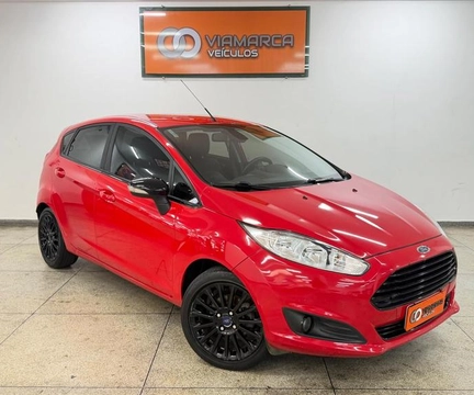 Ford Fiesta 2015 Vermelho — foto 1 de 3
