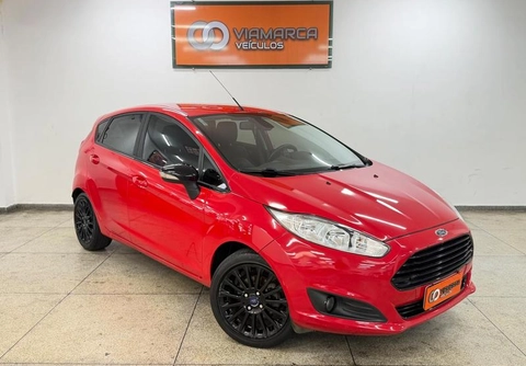Ford Fiesta 2015 Vermelho — foto 1 de 3