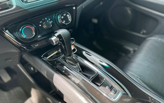 imagem-https://www.socarrao.com.br/sc-vehicle-images-prod/3046447/1787316310319-8c73bde6-398b-4a96-aed6-c6719c9bf519.jpg