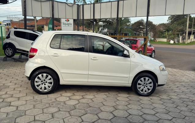 imagem-https://www.socarrao.com.br/sc-vehicle-images-prod/3046462/1785951437386-TYjxJaVLAwsSeptCIO2hRAXo3WguYoFV.jpg