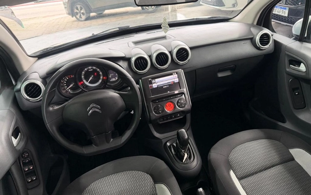 imagem-https://www.socarrao.com.br/sc-vehicle-images-prod/3046497/1789149618750-gb-ea54725.jpeg