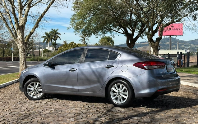 imagem-https://www.socarrao.com.br/sc-vehicle-images-prod/3046534/1785875492495-df63b8c9-01cf-4488-b257-353b4f258773.jpg