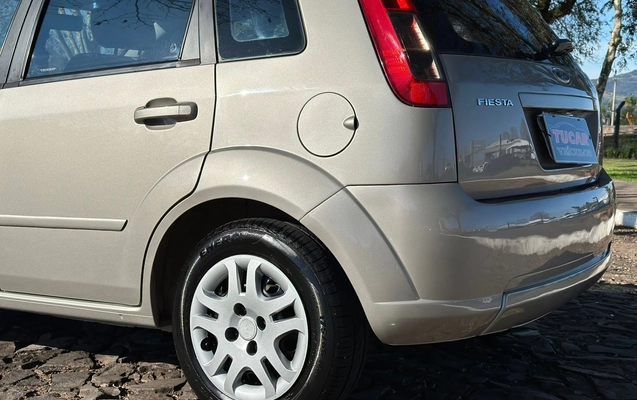 imagem-https://www.socarrao.com.br/sc-vehicle-images-prod/3046537/1785875526126-0517e60c-8ec4-4e6b-a9a2-fce16111a4df.jpg