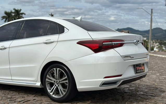 imagem-https://www.socarrao.com.br/sc-vehicle-images-prod/3046553/1785875629654-0b8f2d71-963e-451f-ad17-c946d4e51e76.jpg
