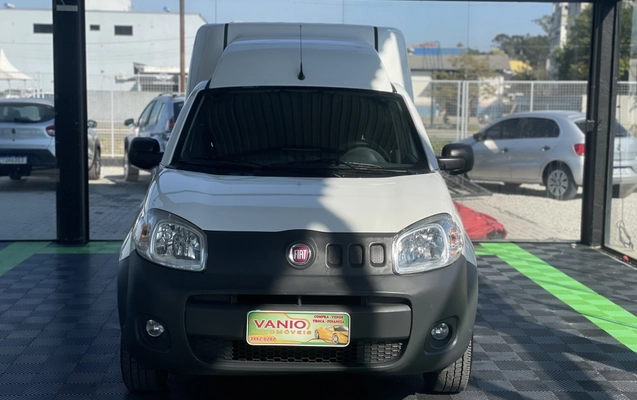 imagem-https://www.socarrao.com.br/sc-vehicle-images-prod/3046585/1789213637462-003_93db2388b0459b4c979a02e3e4bed4fd.jpeg