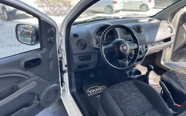 imagem-https://www.socarrao.com.br/sc-vehicle-images-prod/3046585/1789213637466-003_b90948de5a0f5c7d1dfaf1287a7a5cdf.jpeg