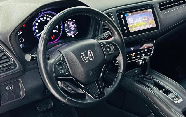 imagem-https://www.socarrao.com.br/sc-vehicle-images-prod/3046938/1789579838239-8349005_8_B_12034c6a1b.jpeg