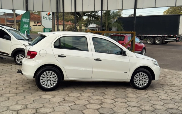 imagem-https://www.socarrao.com.br/sc-vehicle-images-prod/3047245/1785878642646-qJnCEFp1JUetxLg76fh2cyzZy2KYSFWP.jpg