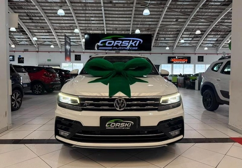 Volkswagen Tiguan 2021 Branco — foto 1 de 3