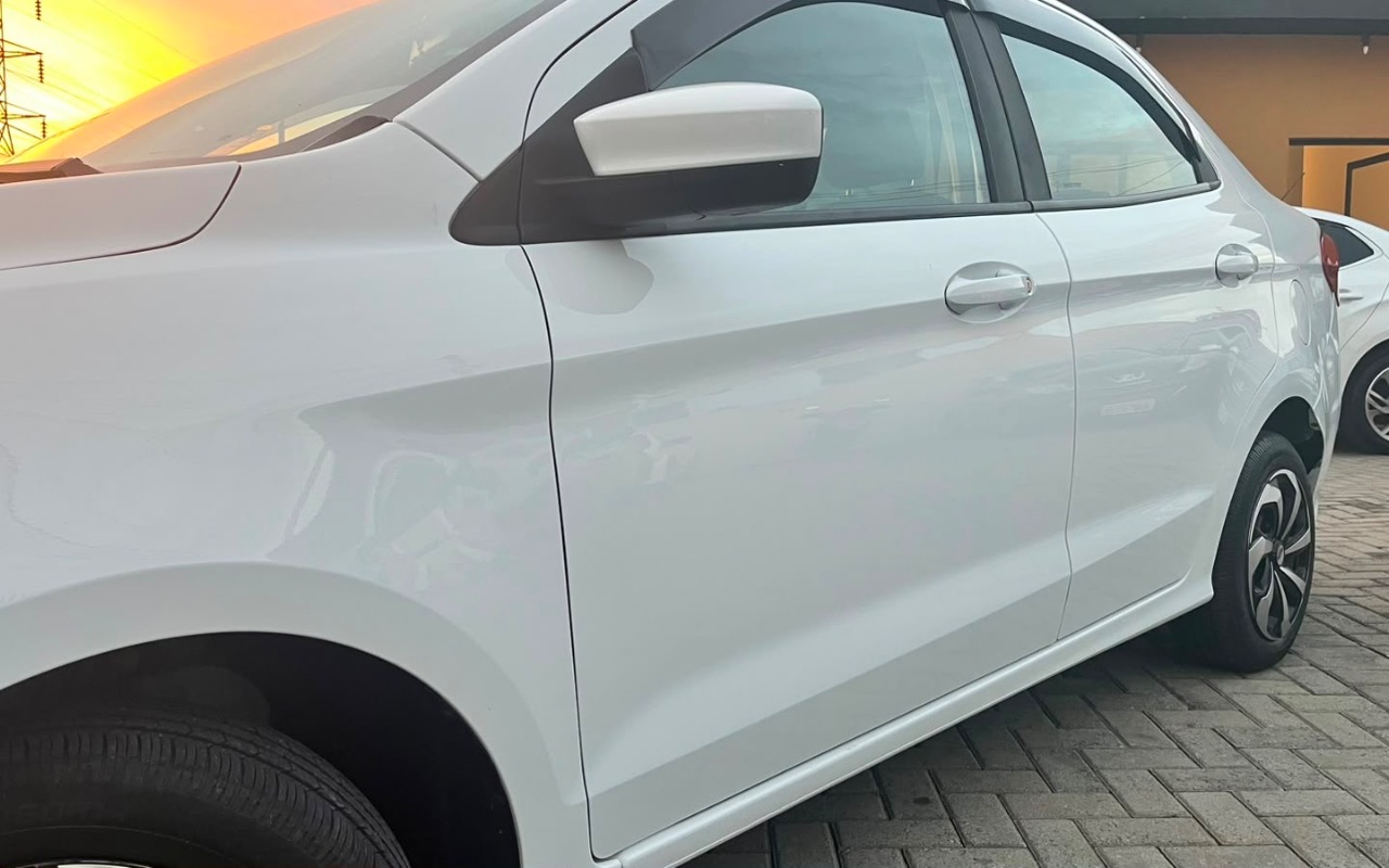 imagem-https://www.socarrao.com.br/sc-vehicle-images-prod/3047407/1785944932231-OTM1MTQ5MzctYjc1OC00NDRkLTgzNTMtN2UyMmZjOTNlNmM0LmpwZWc.jpeg