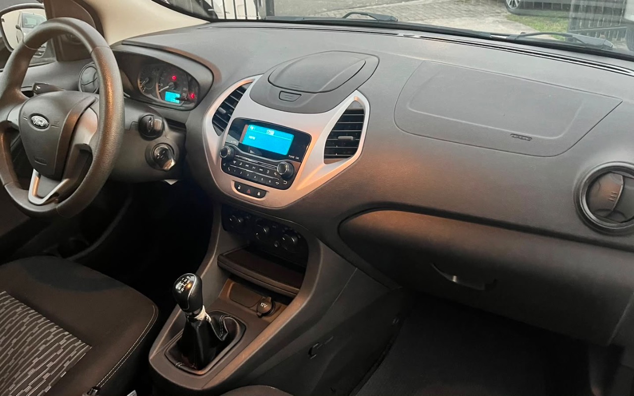 imagem-https://www.socarrao.com.br/sc-vehicle-images-prod/3047407/1785944932755-MDY1MTAyNzYtMWYwNC00ZTA4LThlMWQtYjI5NTE0NzU2YWIxLmpwZWc.jpeg