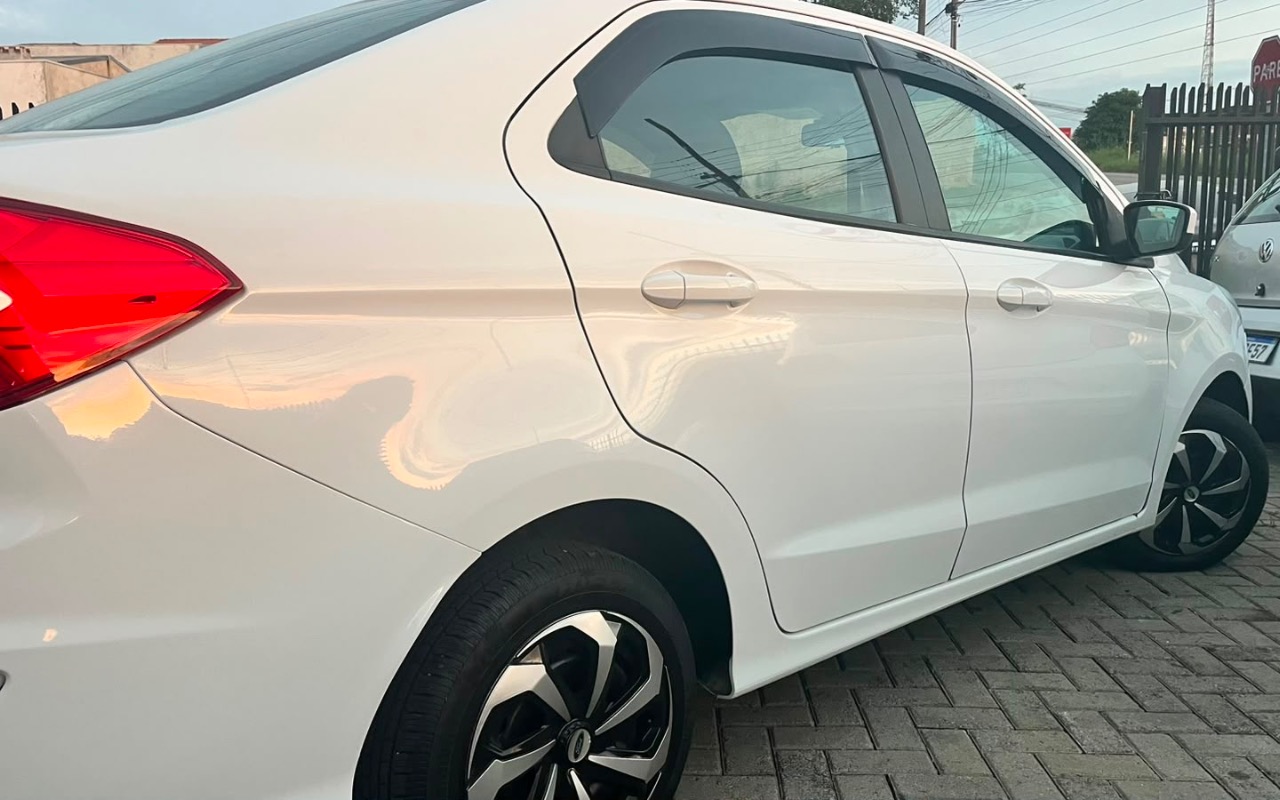 imagem-https://www.socarrao.com.br/sc-vehicle-images-prod/3047407/1785944932990-NzFhODc5NWEtODE4Yi00NDk5LWE1MDQtZTljYTc3ZmM4YWUyLmpwZWc.jpeg