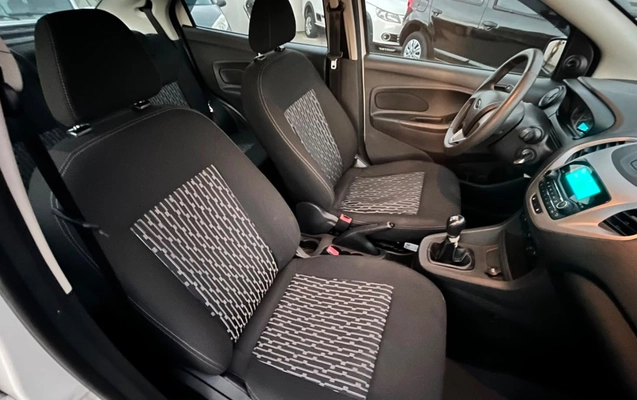 imagem-https://www.socarrao.com.br/sc-vehicle-images-prod/3047407/1785944933170-NTMyNjQ4NjMtZTM1Ni00ZmIyLTg3NjEtZjkyNThlODI0ZGZlLmpwZWc.jpeg