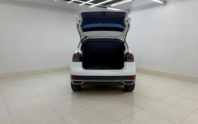 imagem-https://www.socarrao.com.br/sc-vehicle-images-prod/3047584/1787686768410-8349193_10_B_780bddb1d9.jpeg