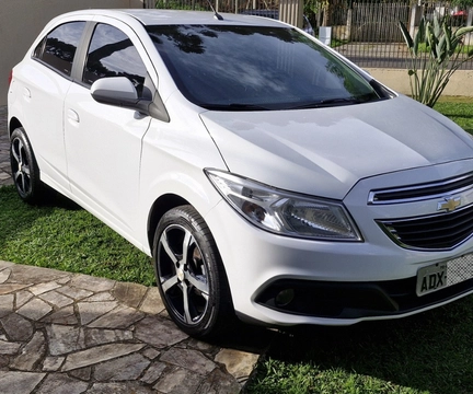 Chevrolet Onix 2013 Branco — foto 1 de 3