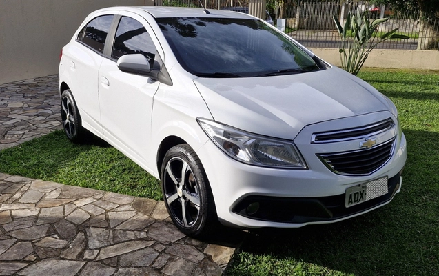 imagem-https://www.socarrao.com.br/sc-vehicle-images-prod/3047882/1785884109754-b25peF8wMS5qcGc.jpg