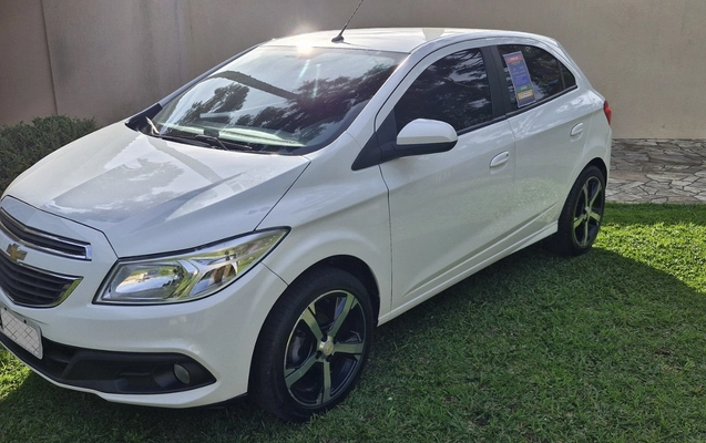 imagem-https://www.socarrao.com.br/sc-vehicle-images-prod/3047882/1785884110194-b25peF8wMi5qcGc.jpg