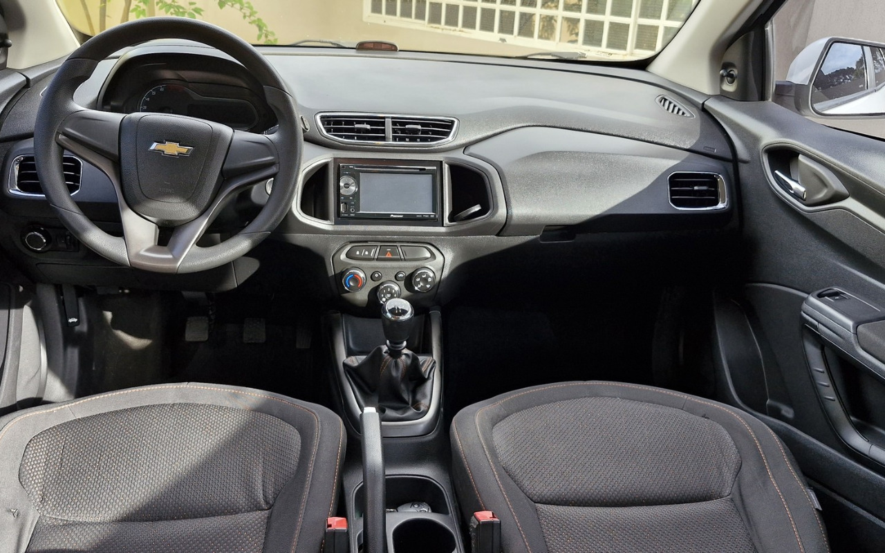 imagem-https://www.socarrao.com.br/sc-vehicle-images-prod/3047882/1785884111549-b25peF8wNi5qcGc.jpg