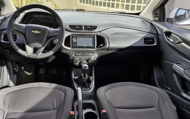 imagem-https://www.socarrao.com.br/sc-vehicle-images-prod/3047882/1785884111549-b25peF8wNi5qcGc.jpg