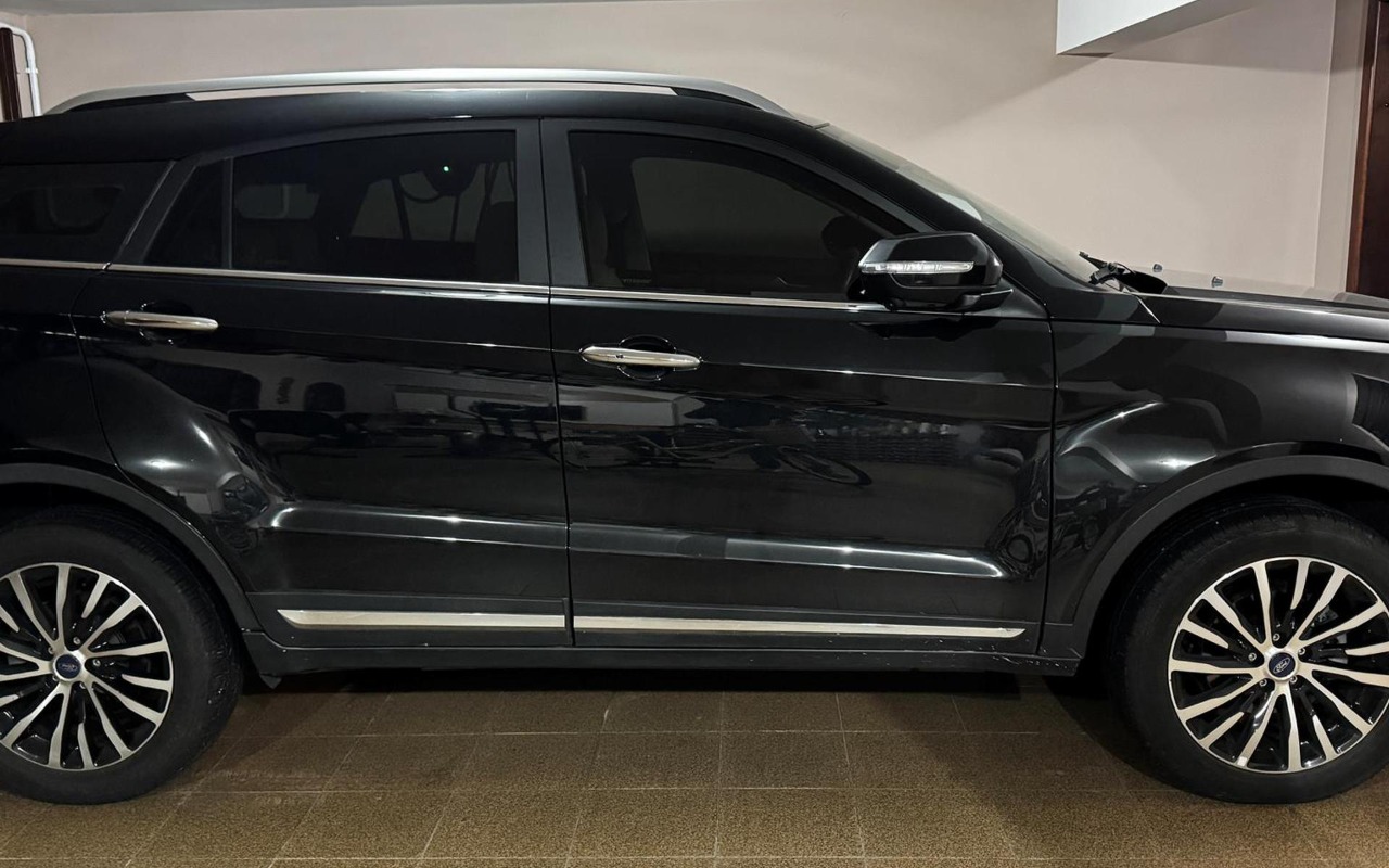 Ford Territory 2023 Preto — foto 1 de 3